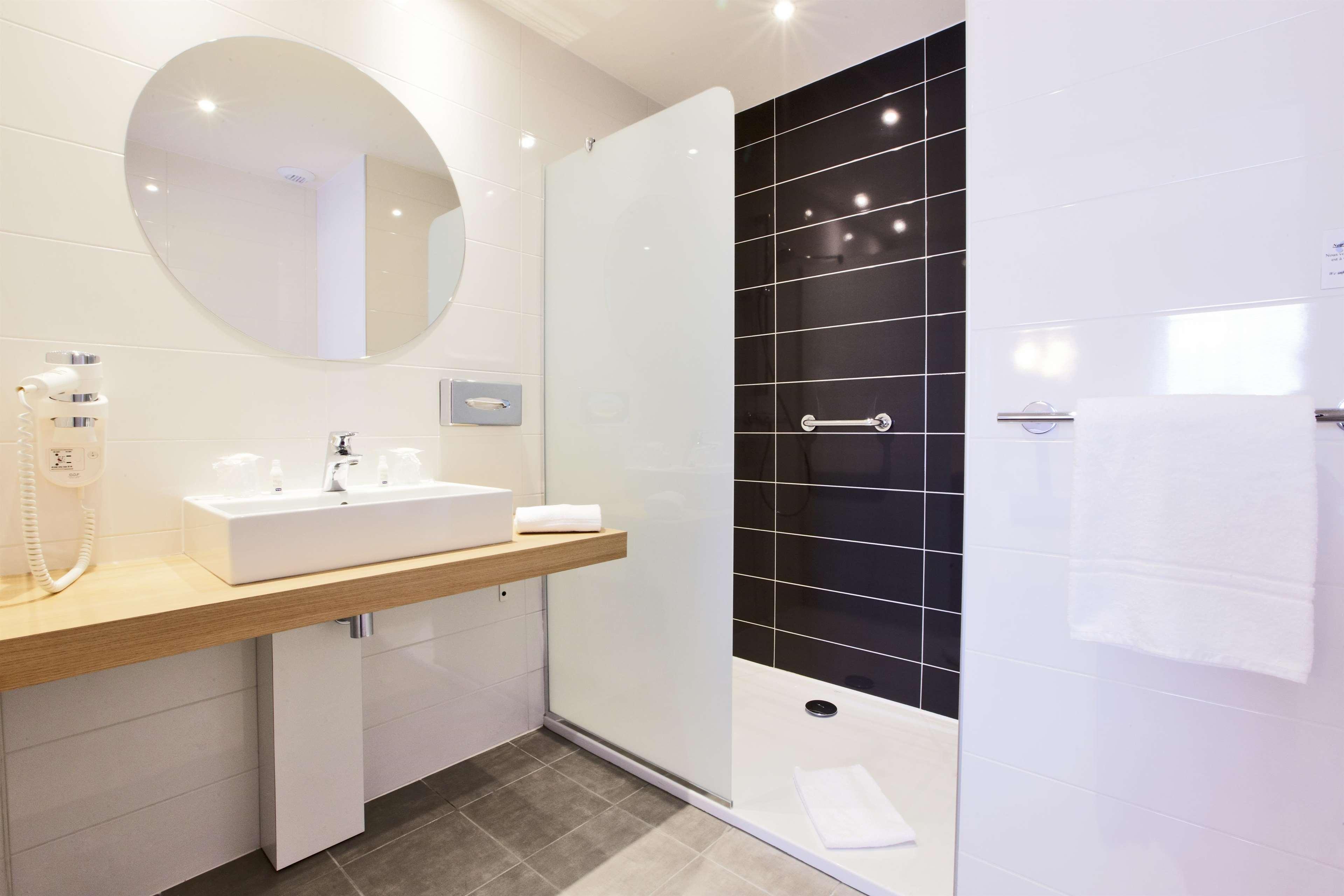 Kyriad Est Hotel 3*